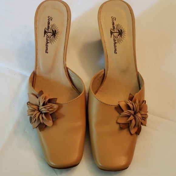 Tommy Bahama Shoes - Tommy Bahama Mules All Leather Made in Spain 6M EUC Nude Natural Tan